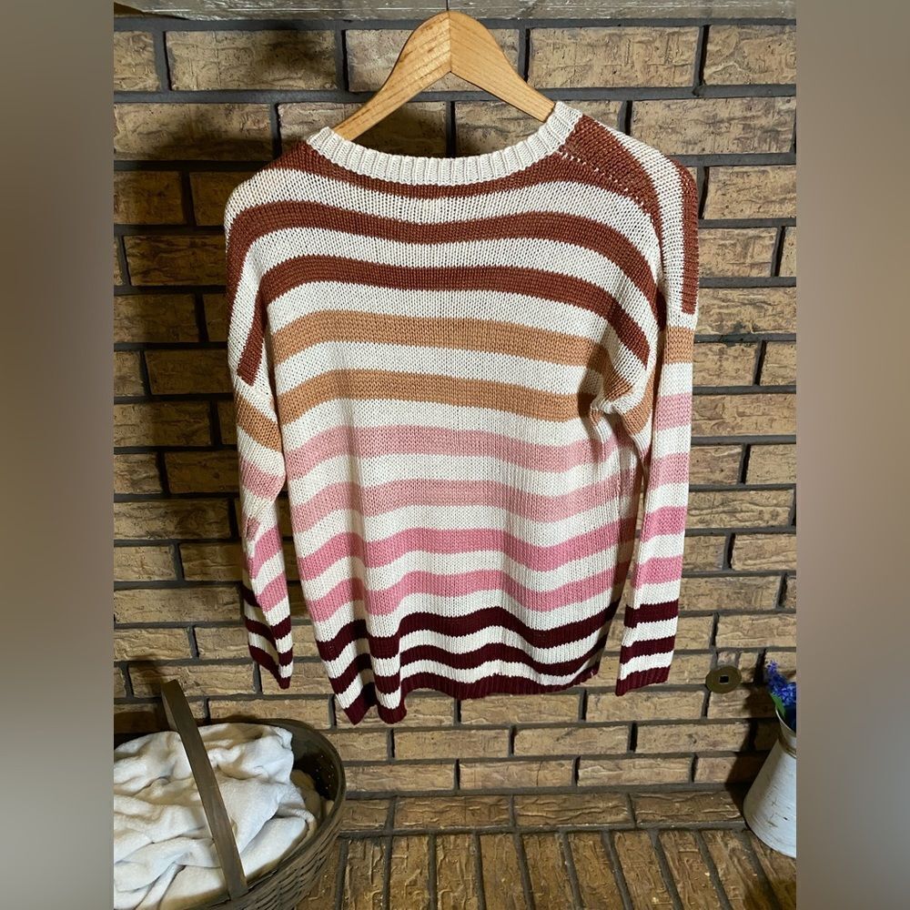 Striped sweater - Picture 5 of 6